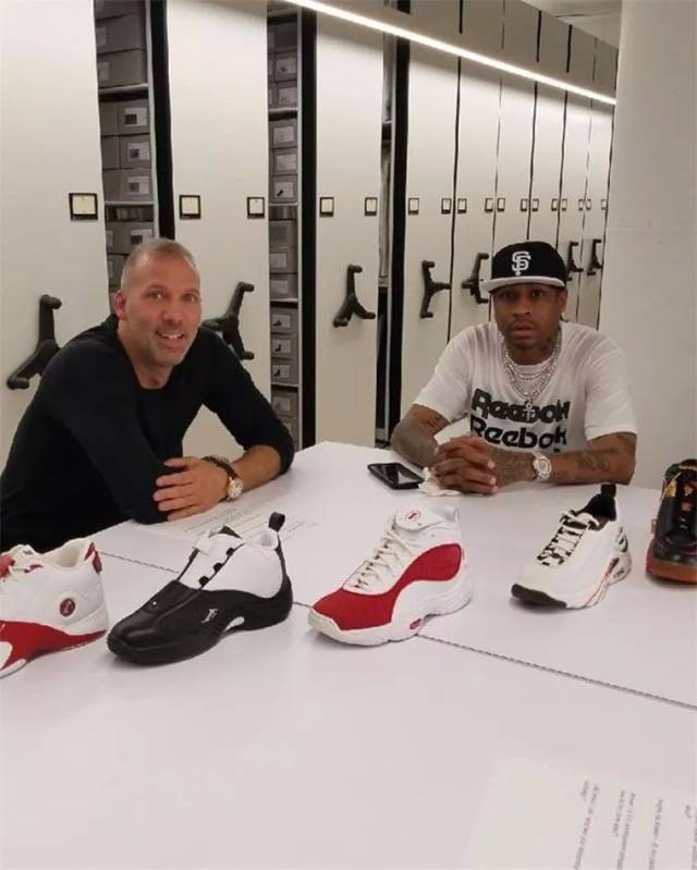 身体接触的 身体接触的